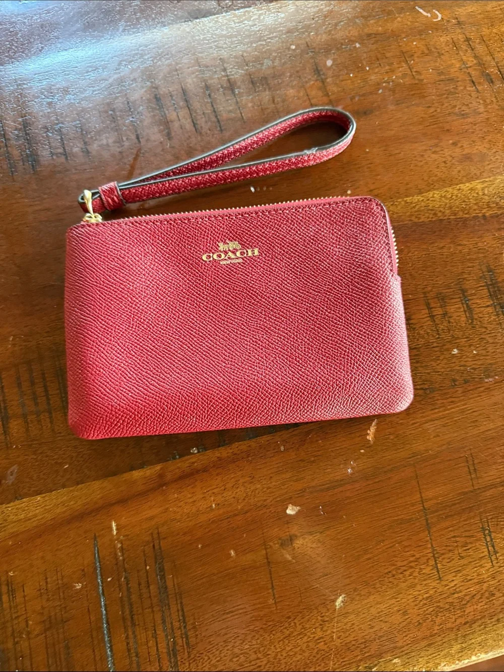 Coach Red Leather Wristlet great condition brand new ❤️❤️